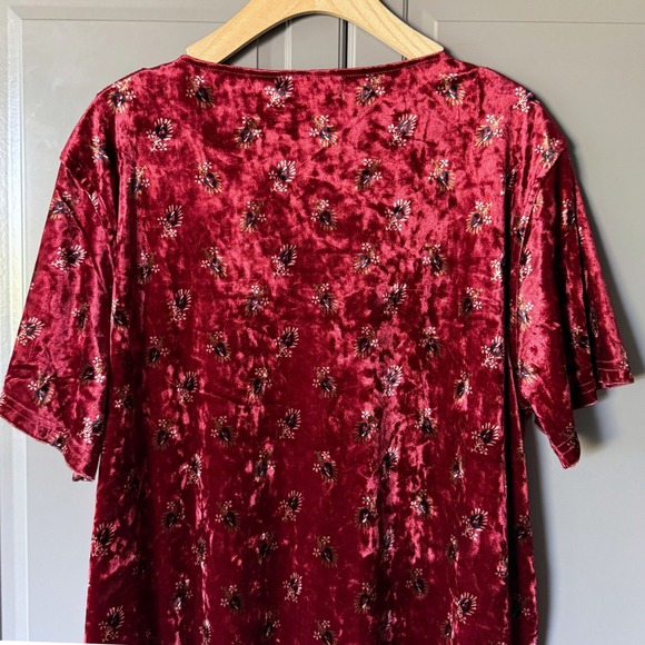 Natural Life All Day Velvet V-Neck Mini Shift Dress, Red,S - Picture 6 of 9